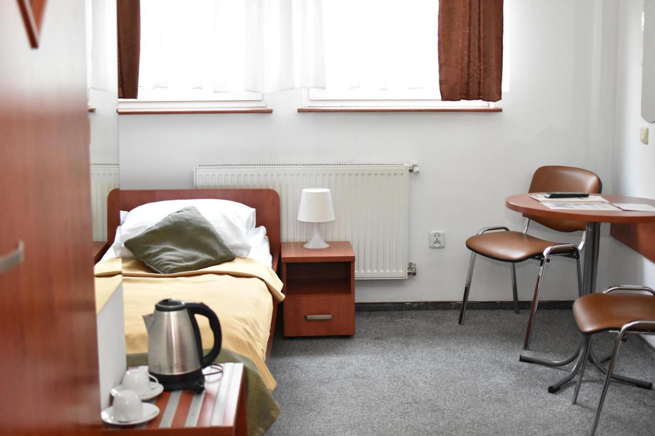Hotel Dabrowiak Dąbrowa Górnicza 외부 사진