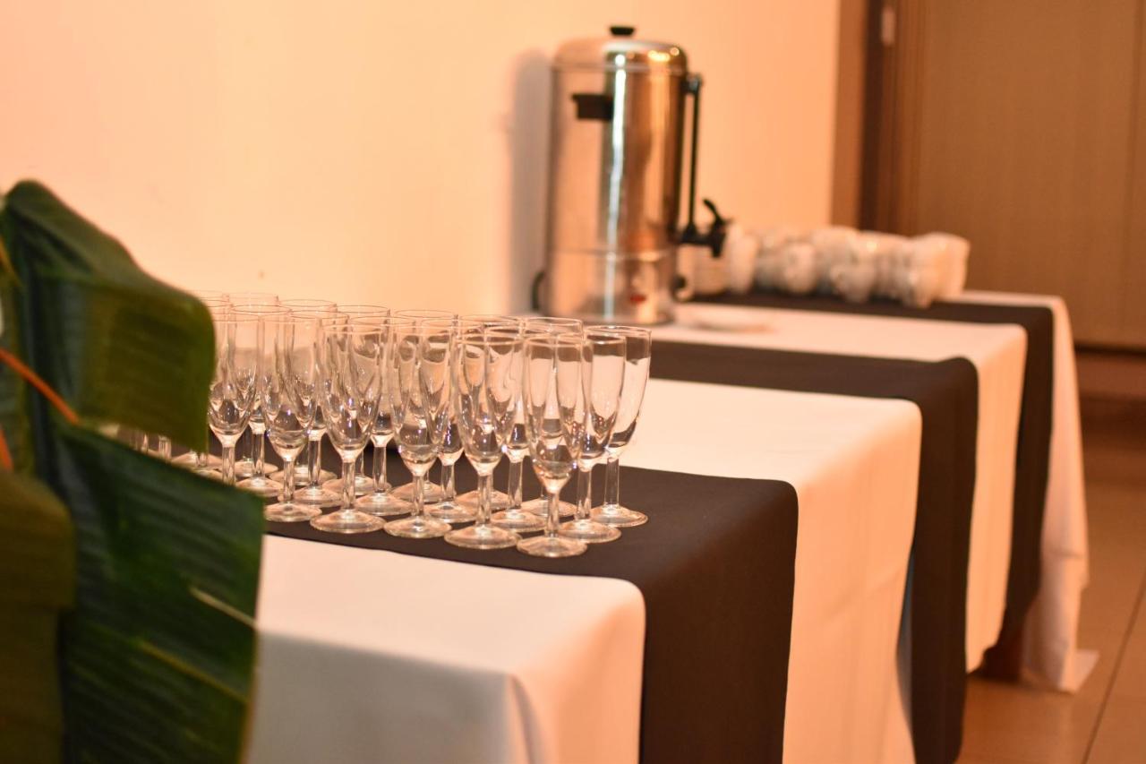 Hotel Dabrowiak Dąbrowa Górnicza 외부 사진