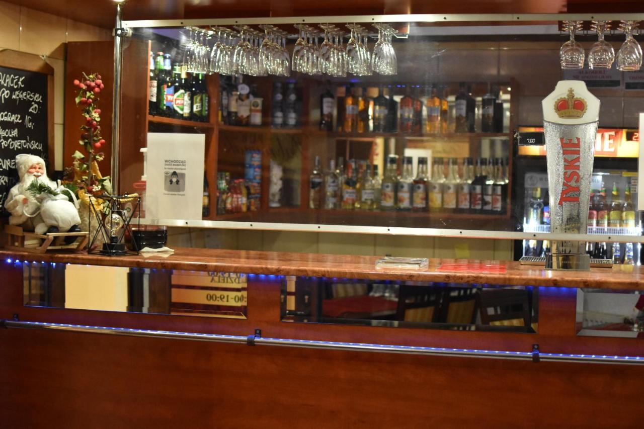 Hotel Dabrowiak Dąbrowa Górnicza 외부 사진